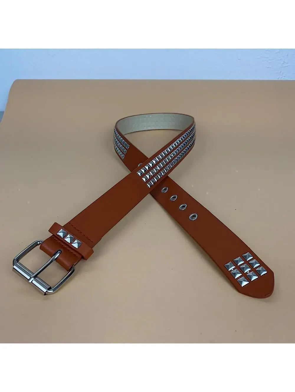 Diamond Studded brown essential belt. Y2k 2000s style. Fits a 30-36 inch waist.